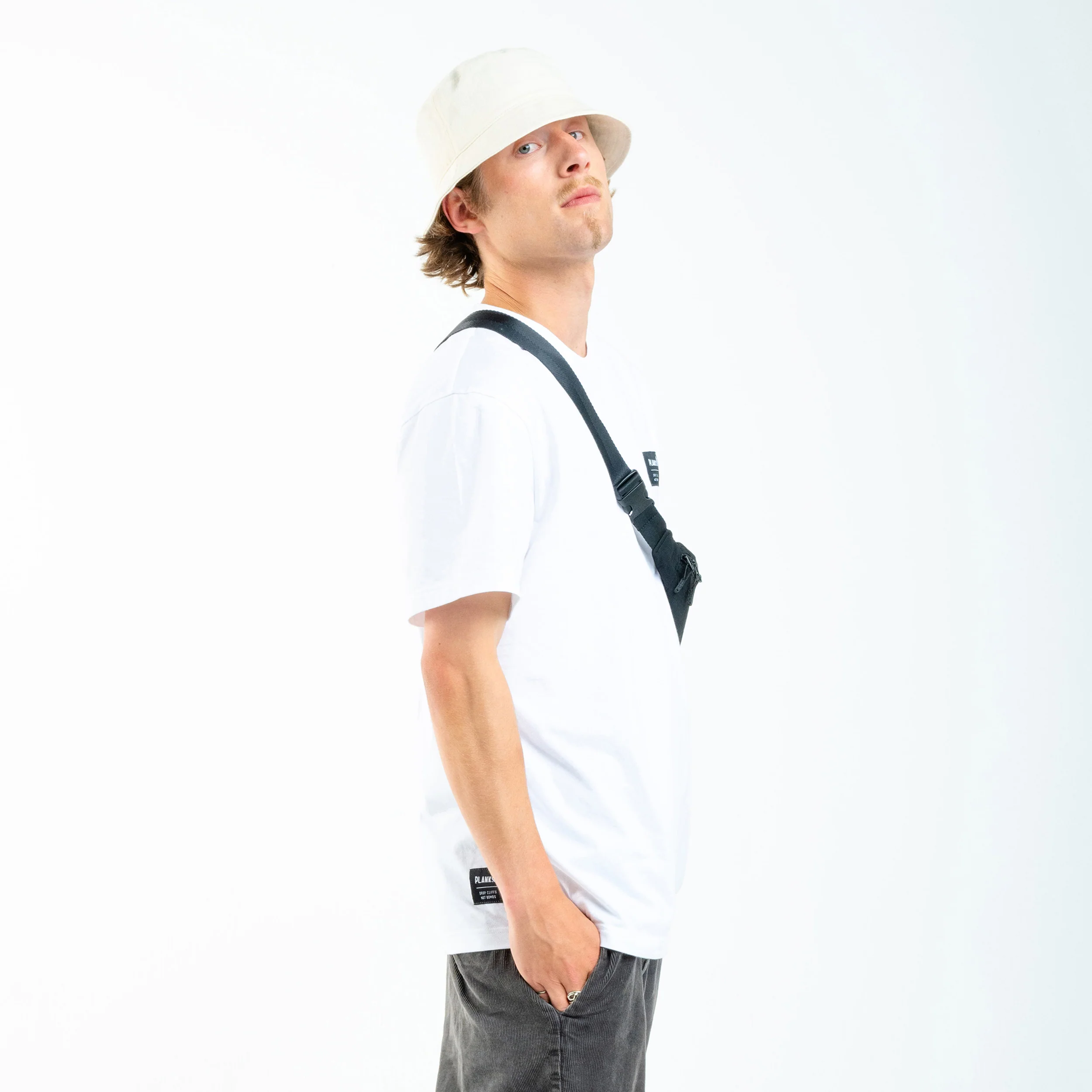 Men's Essentials Organic Short Sleeve T-Shirt - Image 3